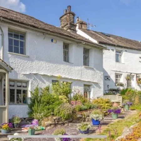 The Old Post Office, Cosy Grade Ii Listed 2 Bed Apartment Windermere