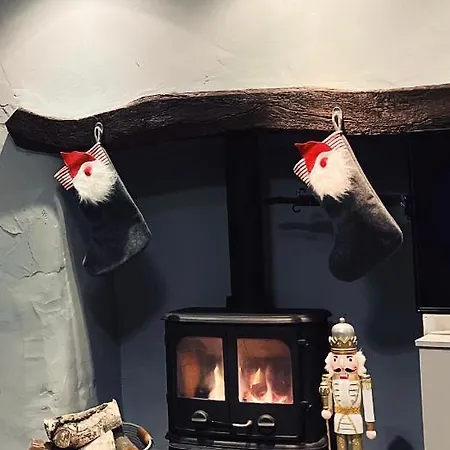 The Old Post Office, Cosy Grade Ii Listed 2 Bed *